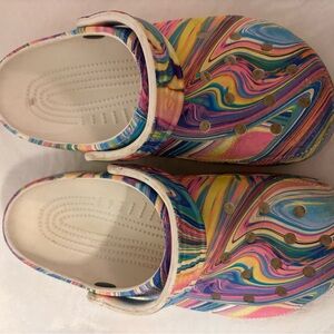 Tie Dye Women’s Crocs Size 7